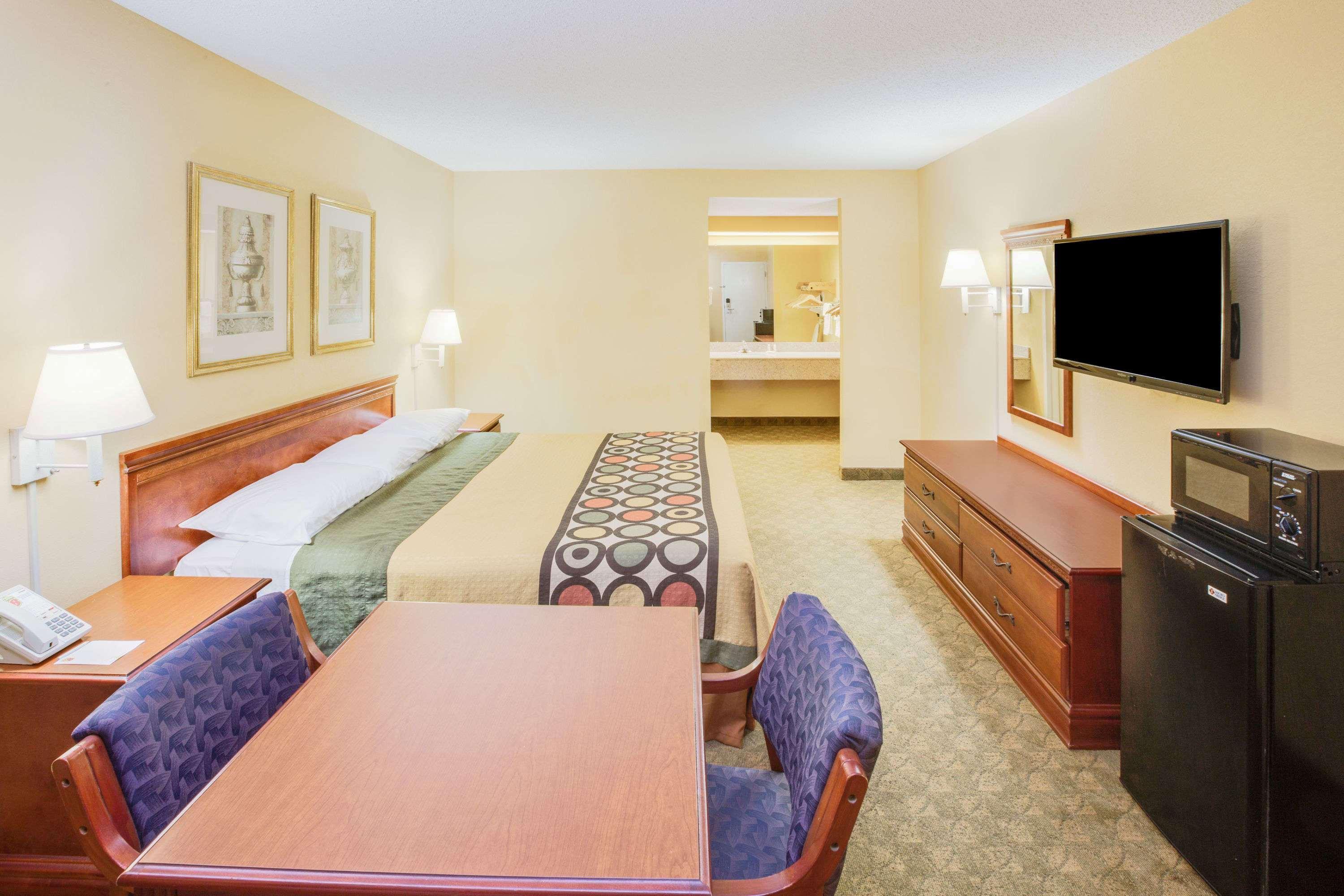 Super 8 By Wyndham Diberville Biloxi Area Екстер'єр фото