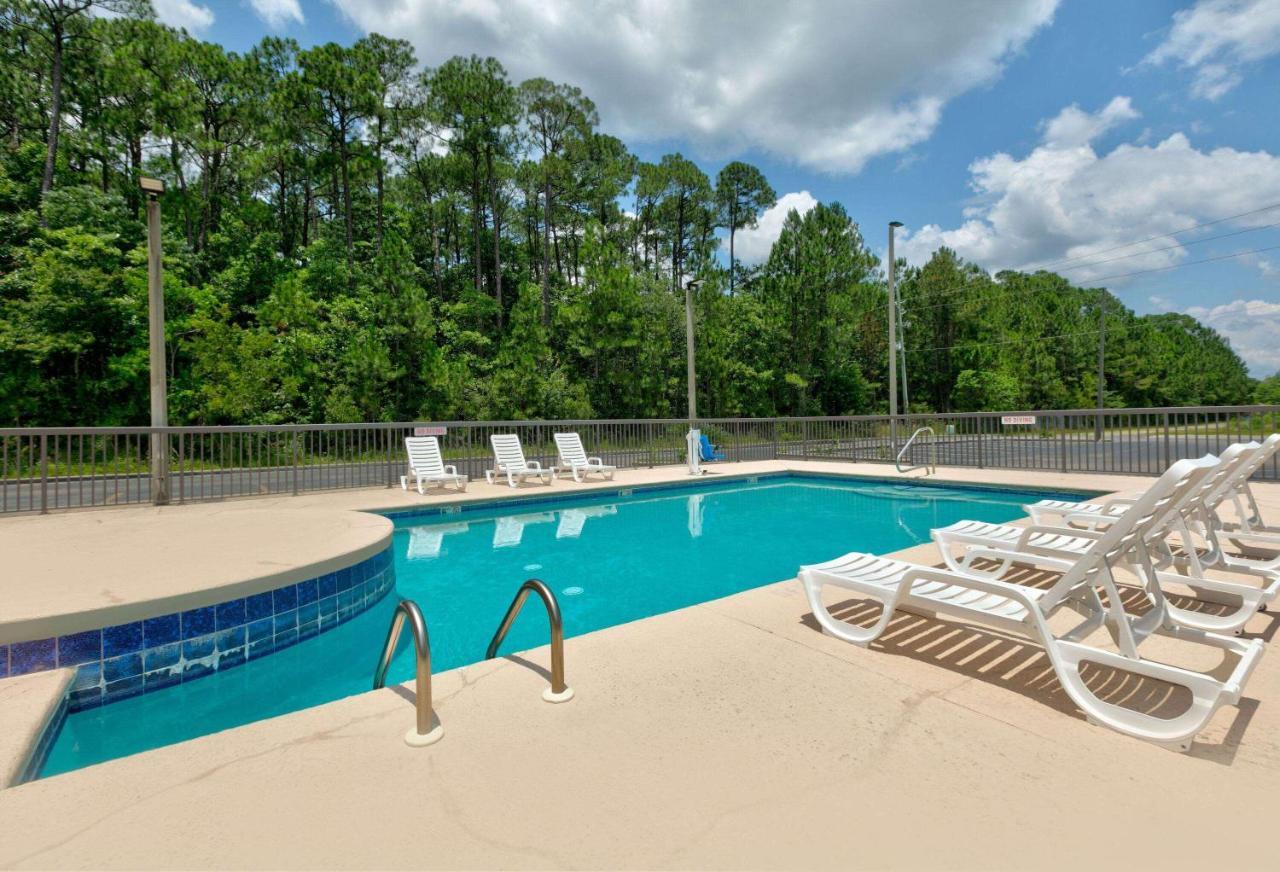 Super 8 By Wyndham Diberville Biloxi Area Екстер'єр фото