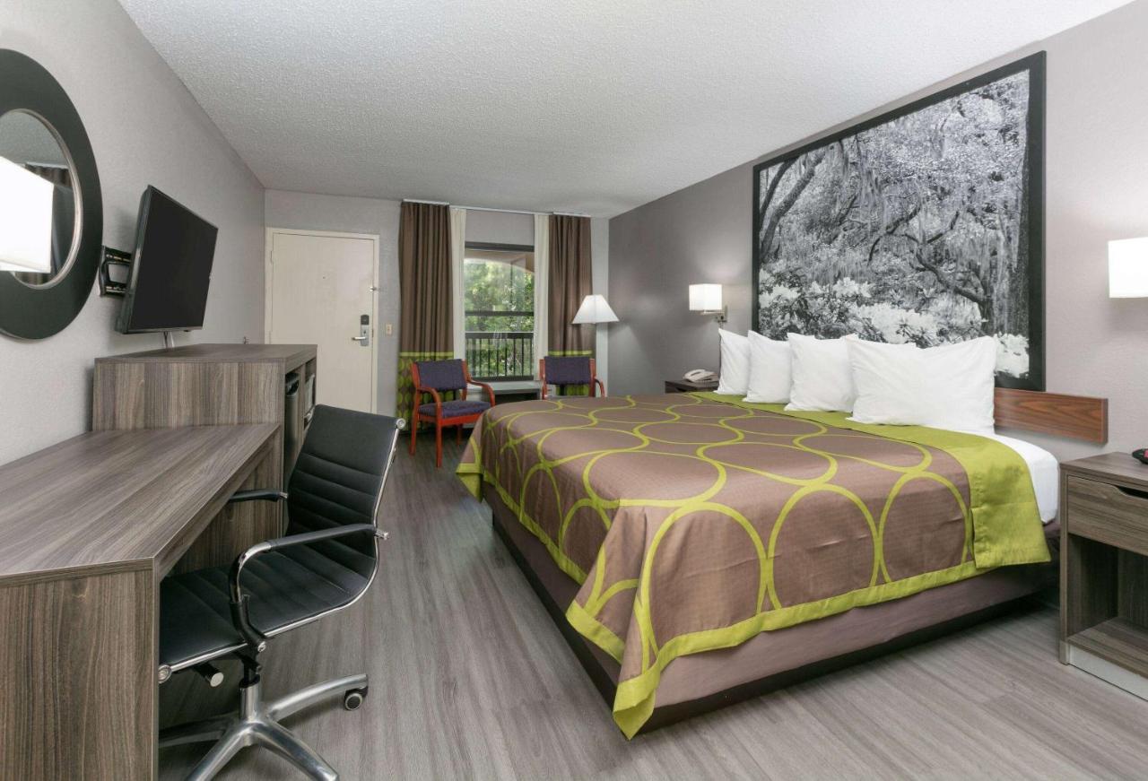 Super 8 By Wyndham Diberville Biloxi Area Екстер'єр фото