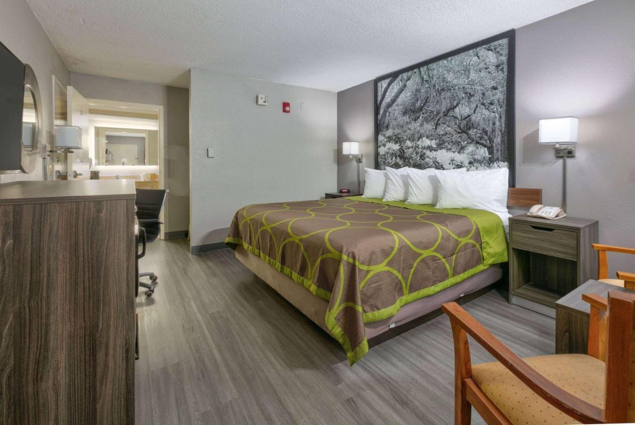 Super 8 By Wyndham Diberville Biloxi Area Екстер'єр фото